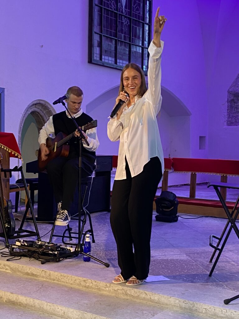 7 linna muusika Eleryn Tiit duo