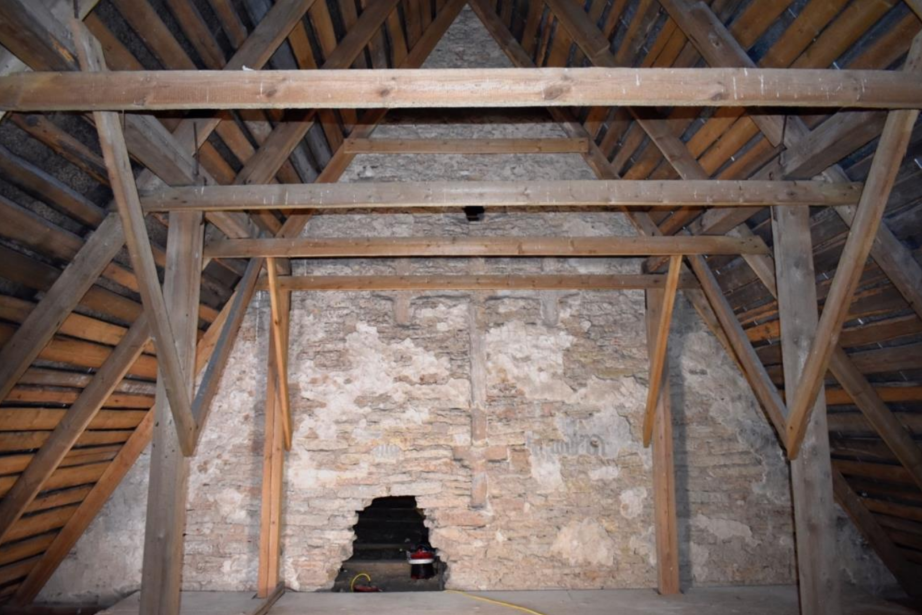 Lüganuse kirikus konserveeriti otsaviilude keskaegsed maalingud